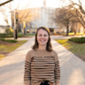 Meet your Posher, Elizabeth